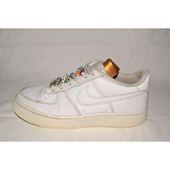 Nike Air Force 1 Sz 5.5Y Low White Leather Sneakers Youth GS Beaded Lace - Picture 4 of 8